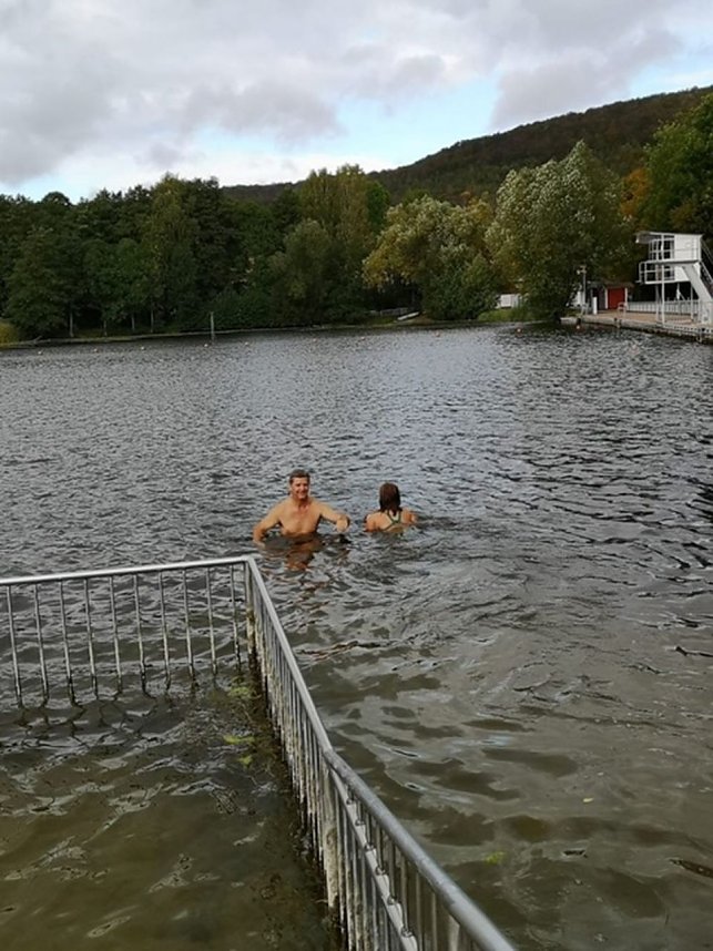 Letztes Abbaden am Bebraer Teich