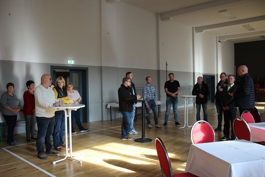 Halle rechtzeitig zur Kirmes eingeweiht