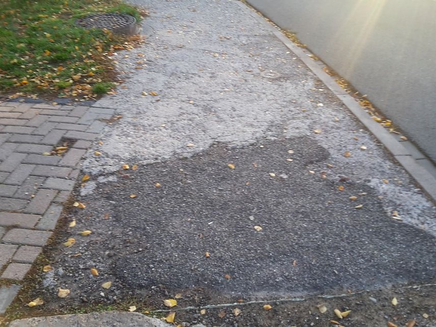 Gehwege und Stra&szlig;en in der Kritik