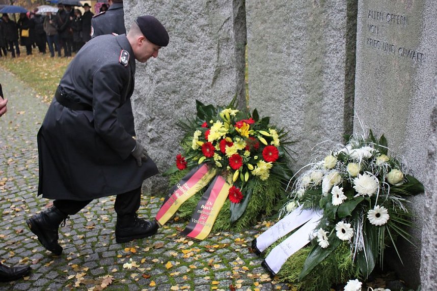 Am Volkstrauertag in Sondershausen gedacht