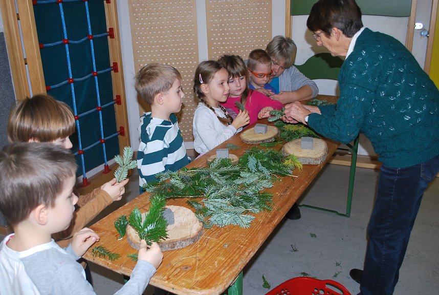 Kleine Wichtel in der Villa