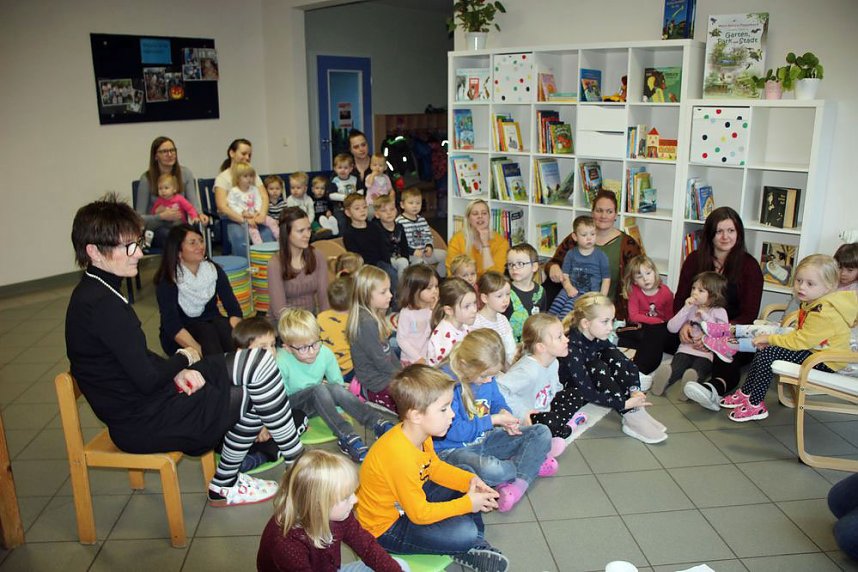 Kinderbibliothek in Gro&szlig;furra er&ouml;ffnet