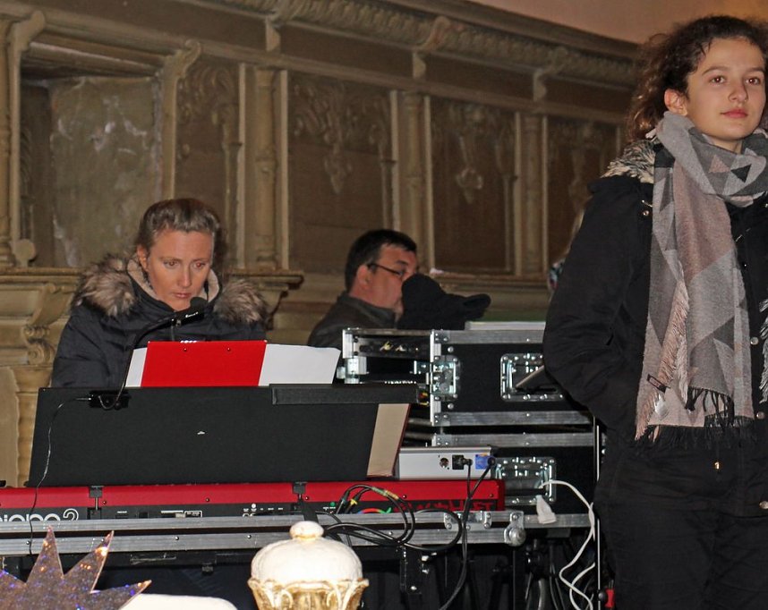 Kinder bringen Licht ins Dunkel