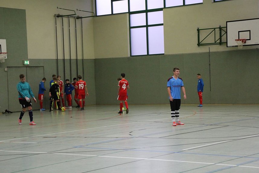 Hallenkreismeisterschaften der<b> C- und D- Junioren</b> statt und hier gibt es die Ergebnisse mit Bildergalerie bei der C-Jugend...