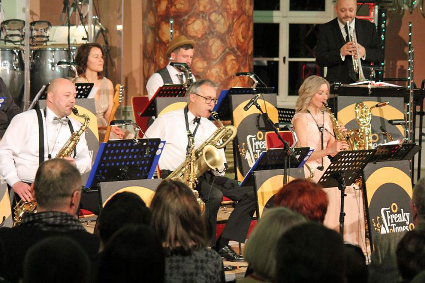 Mit Freaky Tones wieder beschwingt in die Weihnacht