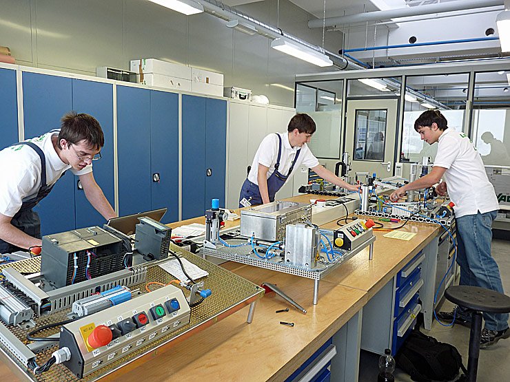 Einweihung Lehrwerkstatt bei WAGO