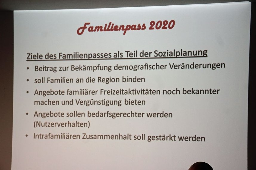 Familienpass im Kyffh&auml;userkreis vorgestellt