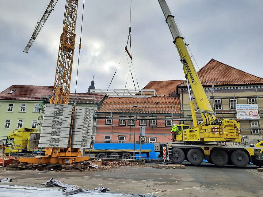 Dachger&uuml;st wird aufgesetzt