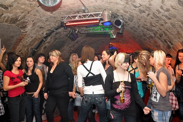 Ladykracher im Grease