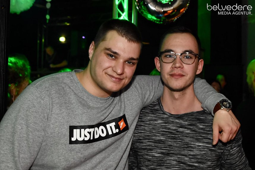 Party im Jugendclubhaus in Nordhausen - der Samstag