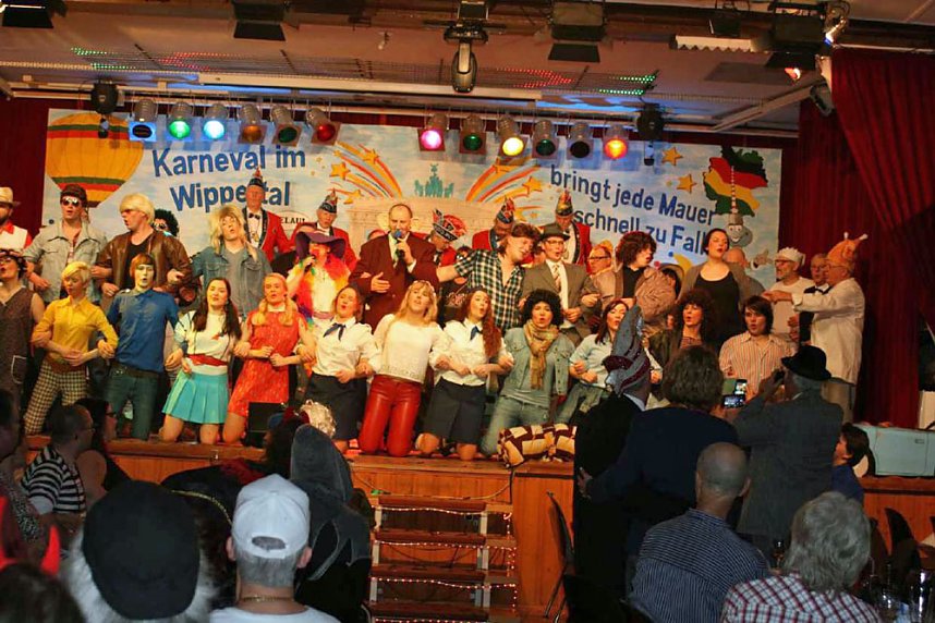 Liebe Narren und N&auml;rrinnen