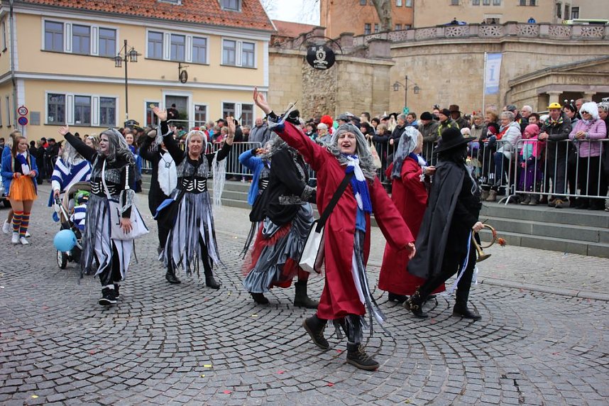 Rosenmontag auf dem Markt Sondershausen