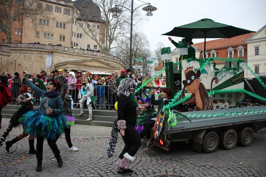 Rosenmontag auf dem Markt Sondershausen