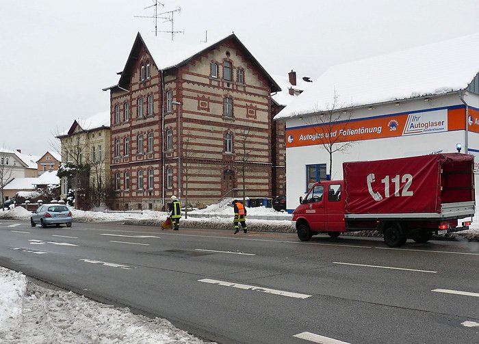 &Ouml;lspur quer durch Sondershausen