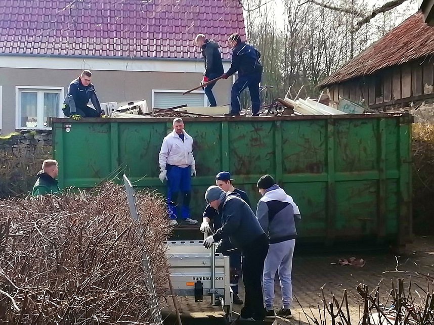 Schrottaktion 2.0 der Feuerwehr Clingen