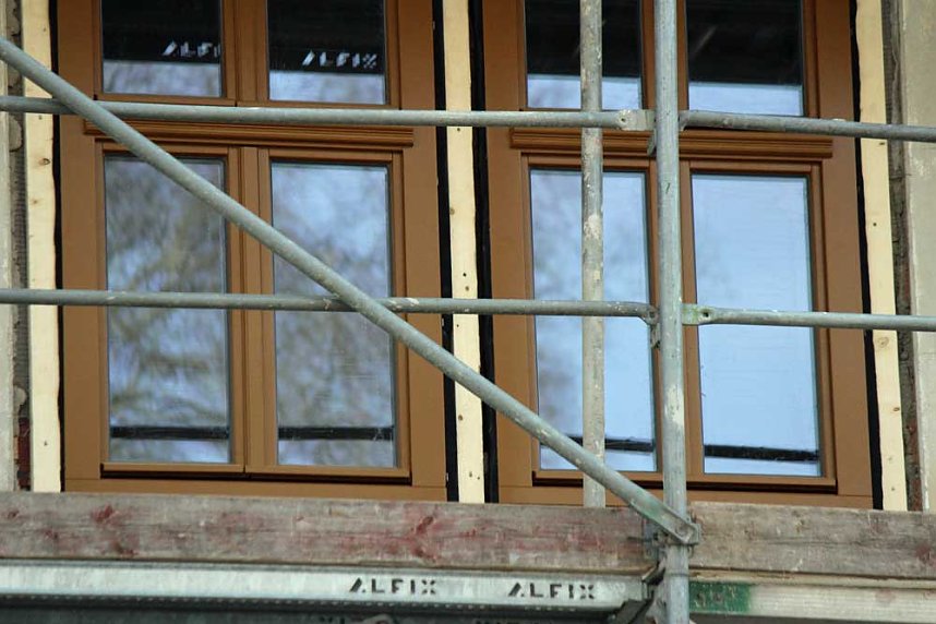 Neue Fenster werden eingebaut