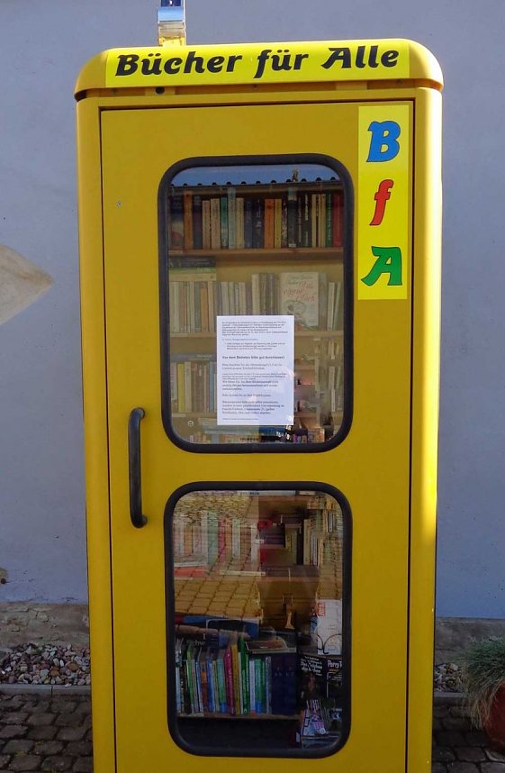 &Ouml;ffnung der Telefonbibliothek Etzleben