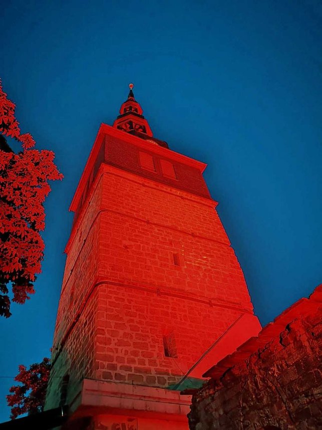 &Uuml;ber Bad Frankenhausen leuchtete es ROT