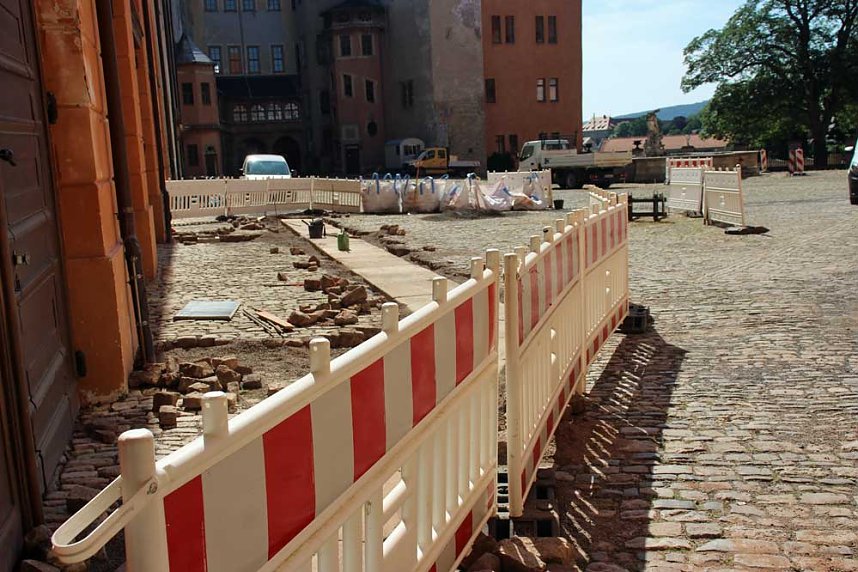 Der Kampf um den Inhalt eine Schl&ouml;sserstiftung geht weiter