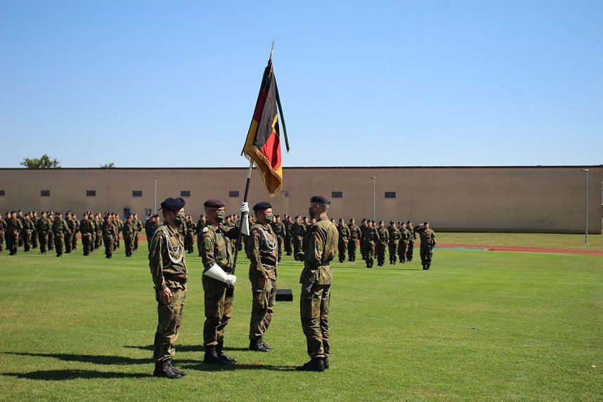 Bei Appell in Sondershausen Kommando &uuml;ber geben