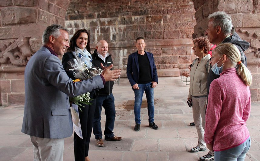 Einmillionster Besucher am st&uuml;rmischen Kyffh&auml;user-Denkmal