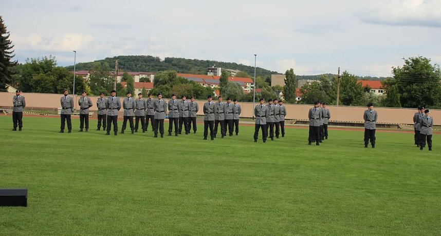 Soldatinnen und Soldaten vereidigt