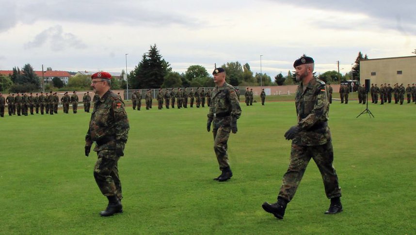 K&uuml;rzeste Kommandeurszeit der Bundeswehr