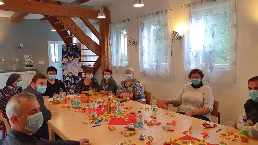 "Zusammen leben, zusammen wachsen"