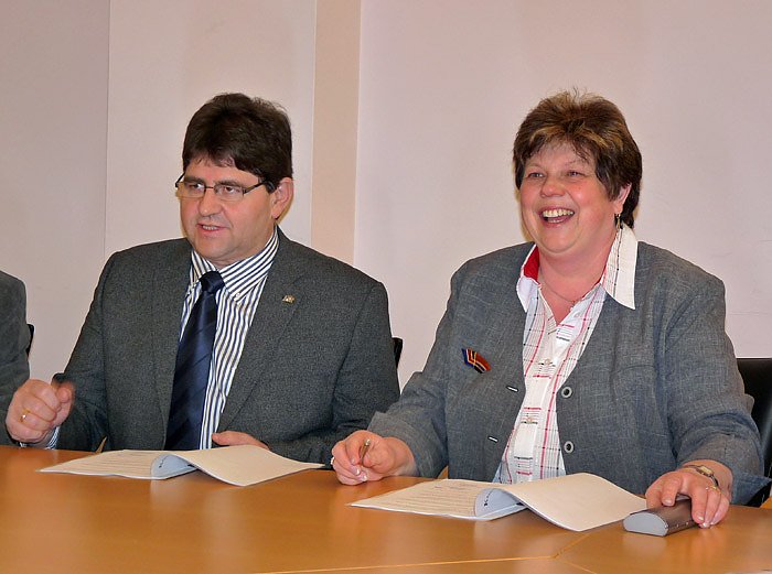 Unterzeichnung Koalitionsvereinbarung CDU /SPD