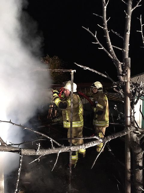 Gartenlaubenbrand in Ro&szlig;leben
