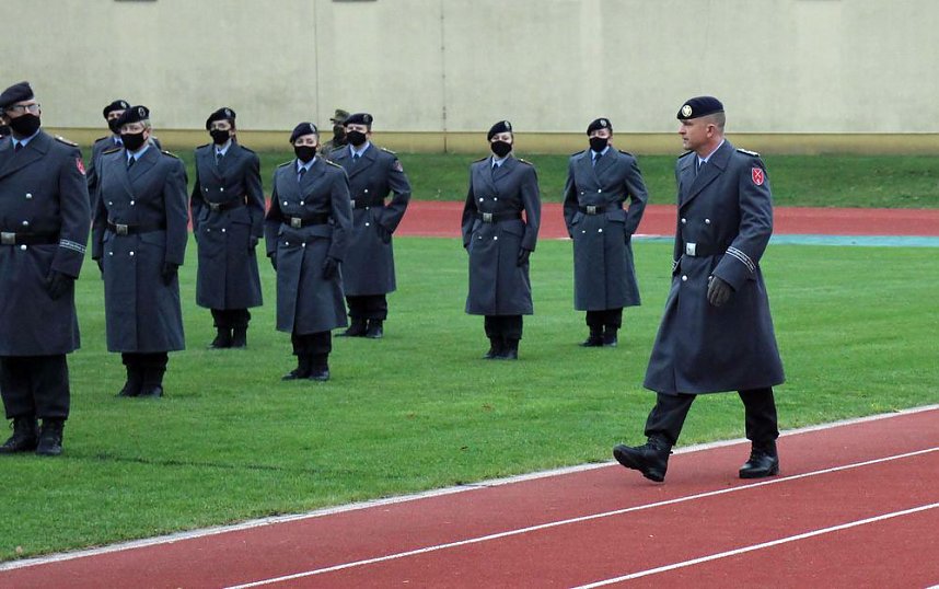 Vereidigung an einem geschichtstr&auml;chtigen Tag der Bundeswehr