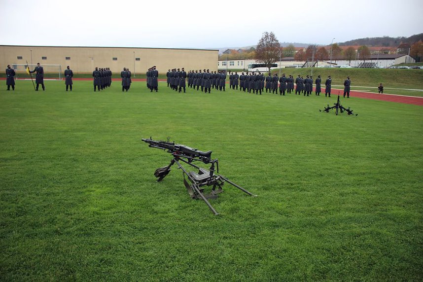 Vereidigung an einem geschichtstr&auml;chtigen Tag der Bundeswehr