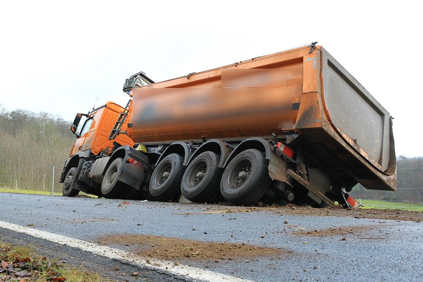 Unfall bei Strau&szlig;berg