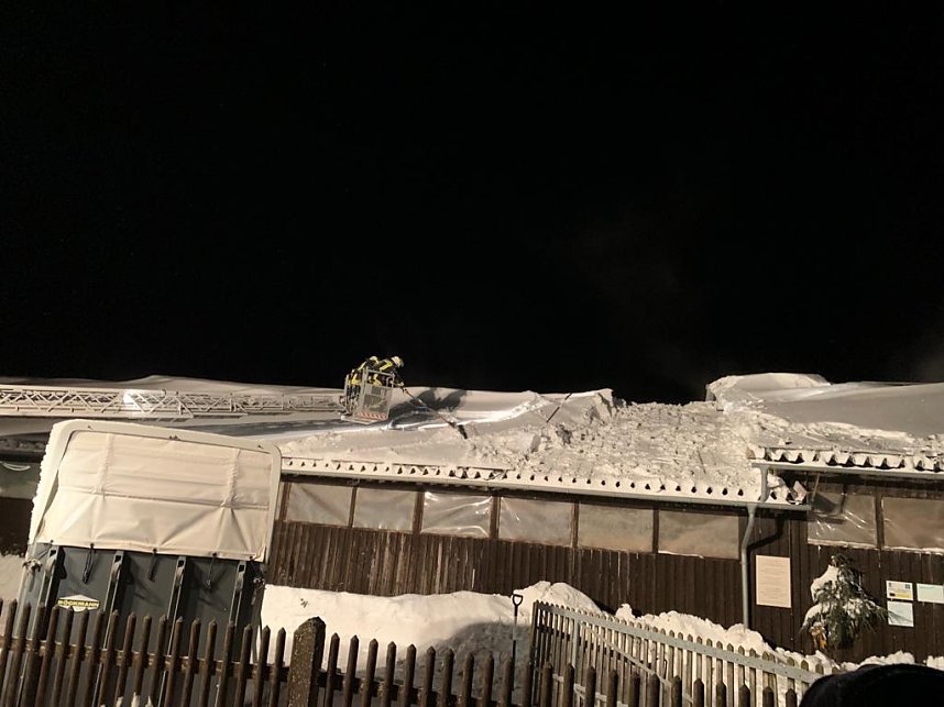 Scheunendach drohte einzubrechen