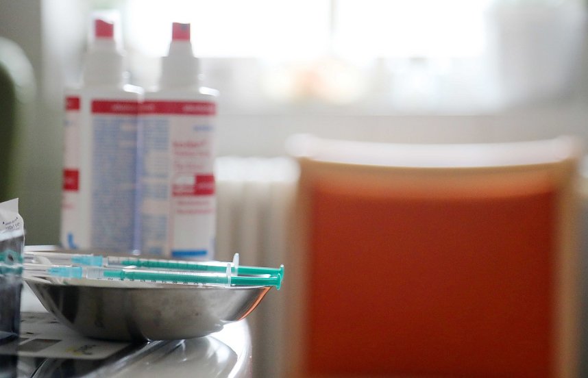 Covid19 Impfung im Pflegeheim Schloss Sophie von K&uuml;hn in Gr&uuml;ningen und im Seniorenzentrum Am Waidhof 