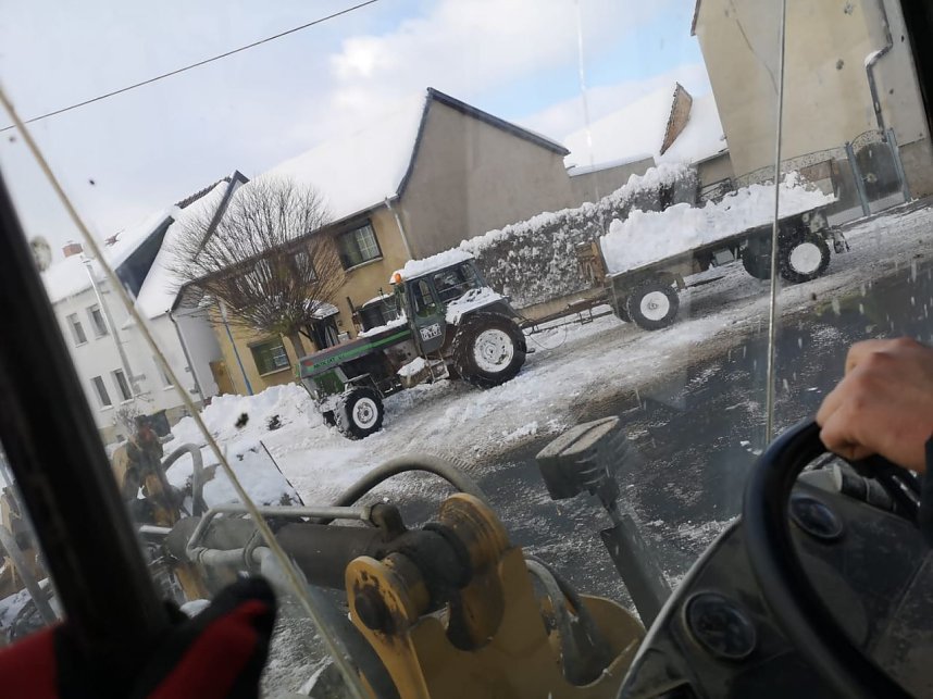 Schneeber&auml;umung in Oberheldrungen