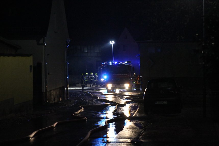 Garagenbrand in Feldengel