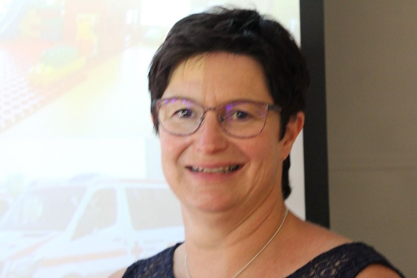 Frau Appenroth, Kita Sonnenschein im Kyffh&auml;userland, &uuml;berbrachte die Videobotschaft