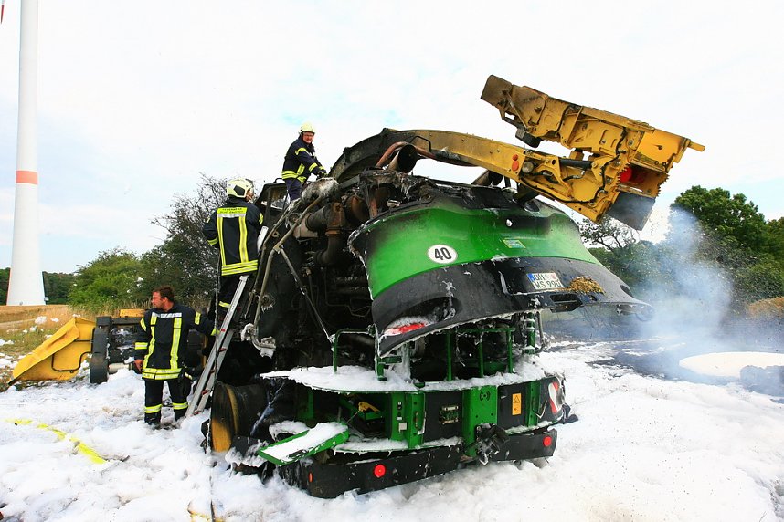 Hoher Sachschaden nach Brand an Gro&szlig;h&auml;cksler