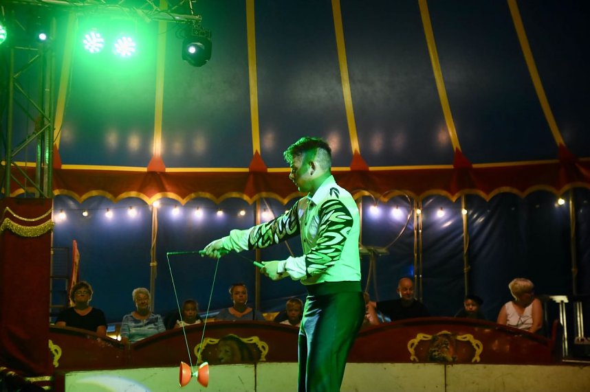 Zirkus Atlantik in Sundhausen