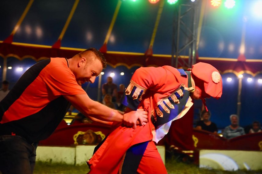 Zirkus Atlantik in Sundhausen