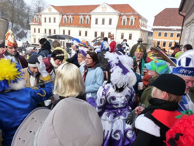 Erst&uuml;rmung Rathaus