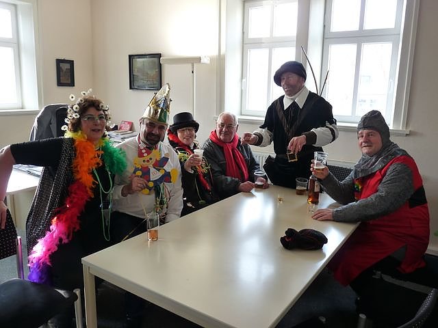 Erst&uuml;rmung Rathaus