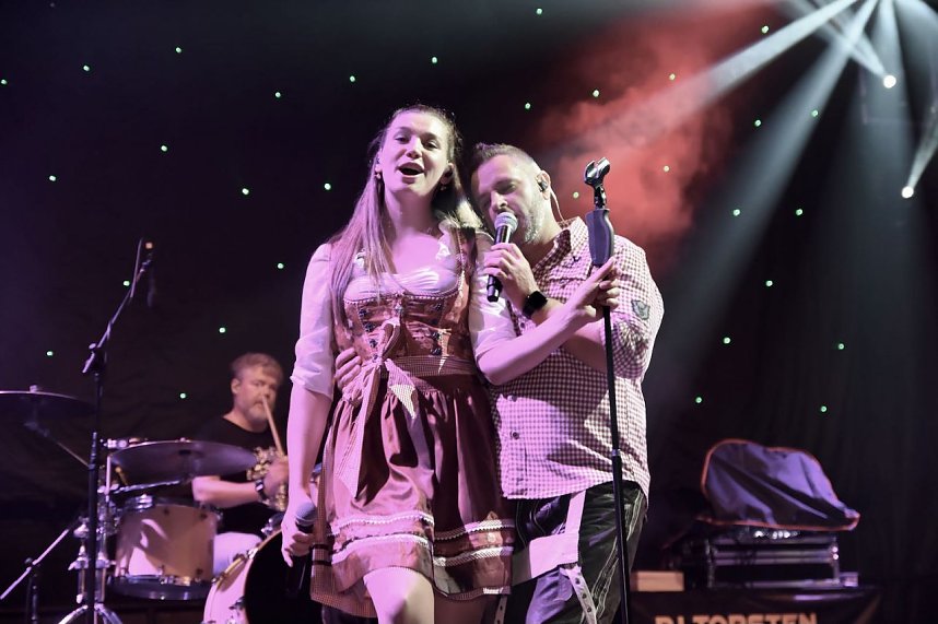 Sommerwiesn bei Wippertaler Getr&auml;nke