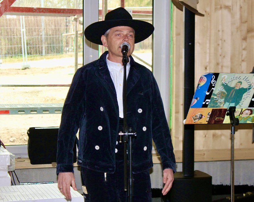 Thoralf B&auml;ring beim Richtfest f&uuml;r die Seniorenwohngemeinschaft 48" in Ebeleben 