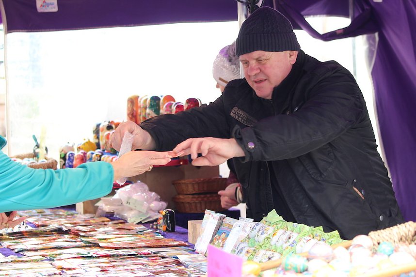 Gut besuchter Sondersh&auml;user Ostermarkt