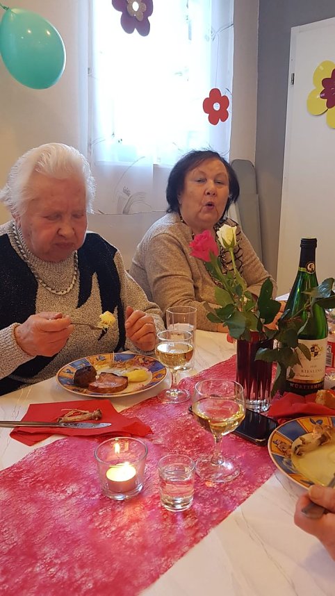 Sp&auml;taussiedlerinitiative lud zum Frauentag ein