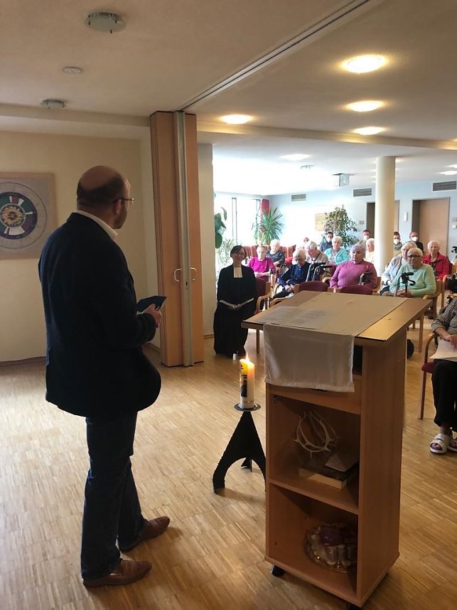 Einsegnungsfeier im Seniorenzentrum Greu&szlig;en