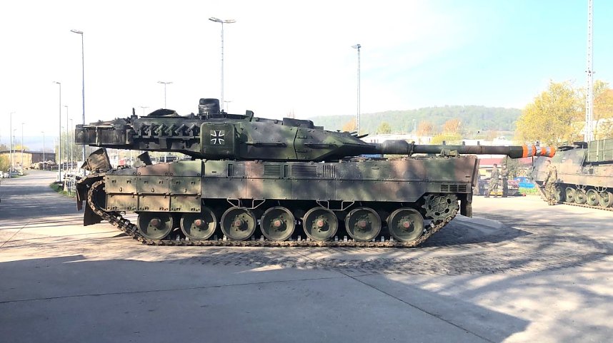 28 Leopard 2 Panzer zur&uuml;ck in Bad Frankenhausen