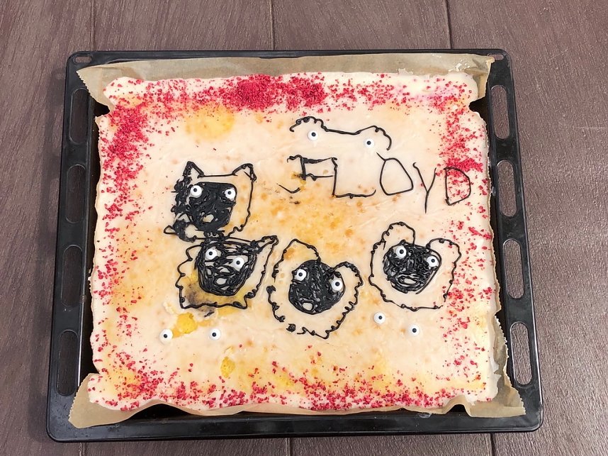 Affengeburtstag und Putzaktion im Affenpark Strau&szlig;berg